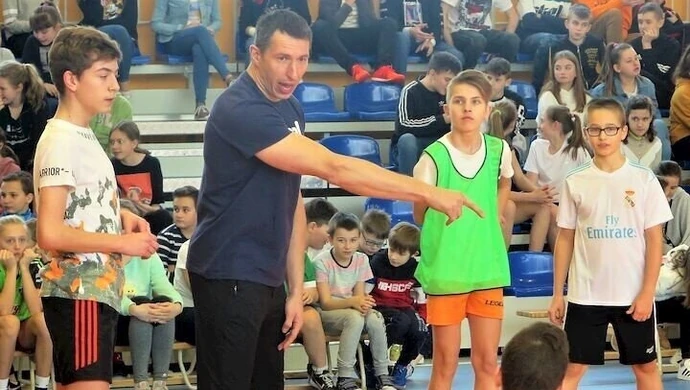 Gwiazdy piłki ręcznej odwiedziły gminę Sulejów