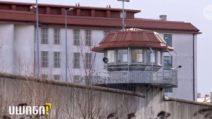 Stalker nęka swoją ofiarę zza krat piotrkowskiego aresztu