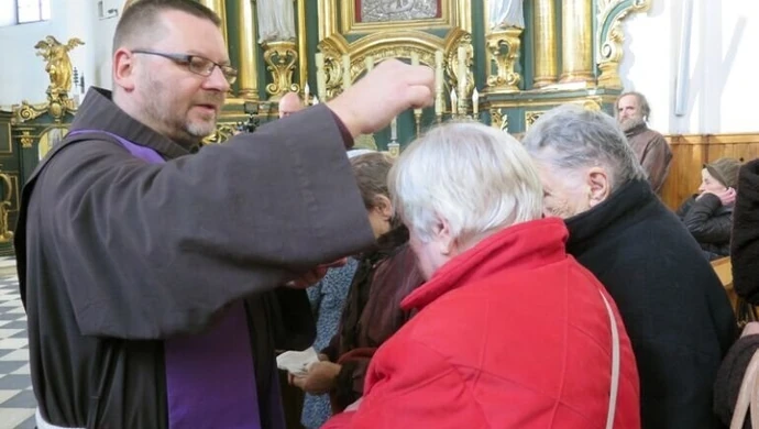Dziś Środa Popielcowa, czyli początek Wielkiego Postu
