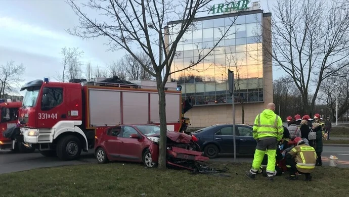 Kolejna kraksa przy Lidlu