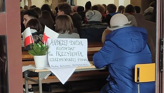 W piotrkowskim kościele zbierali podpisy pod kandydaturą A. Dudy?