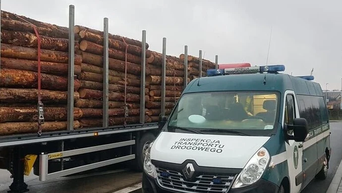 ITD nie próżnuje. Kolejne przeładowane ciężarówki