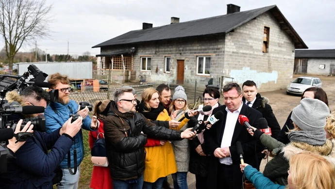 Wiceminister sprawiedliwości w obronie matki, której sąd odebrał 11 dzieci