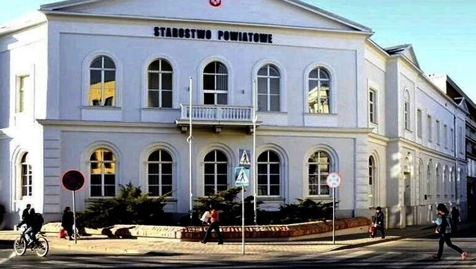 Ograniczcie wizyty w Wydziale Komunikacji w Starostwie!