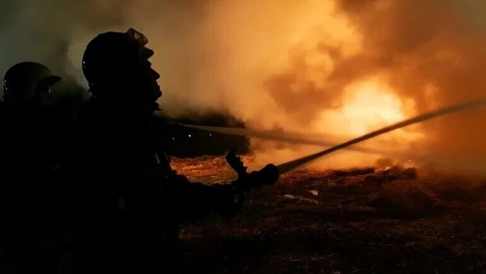 Pożar w gminie Gorzkowice. Strażacy przez 10 godzin walczyli z ogniem