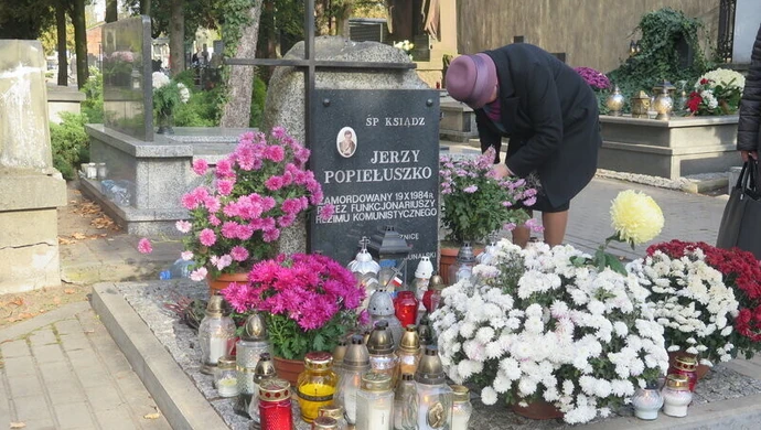 Odwiedzając swoich bliskich zmarłych zachowajcie ostrożność