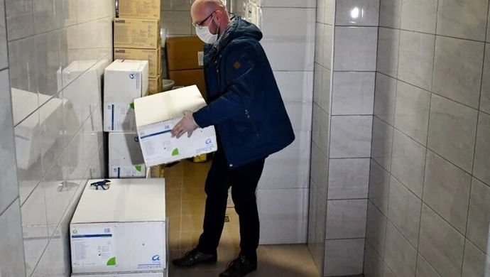 Prezydent przekazał pomoc dla piotrkowskich szpitali