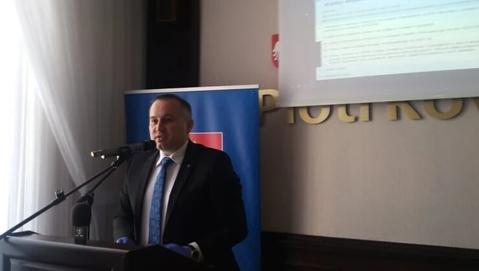 Kolejne 250 tysięcy złotych z powiatu piotrkowskiego na walkę z koronawirusem