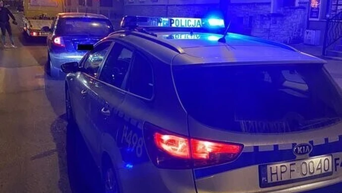 Kierowcy ciężarówek zatrzymali pijanego kierowcę