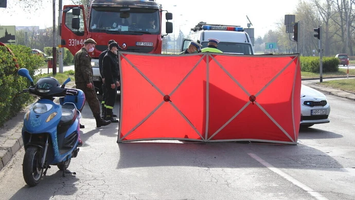 Śmierć na drodze w Piotrkowie