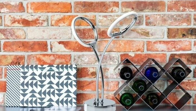 Jakie lampki wybrać na stół lub biurko?