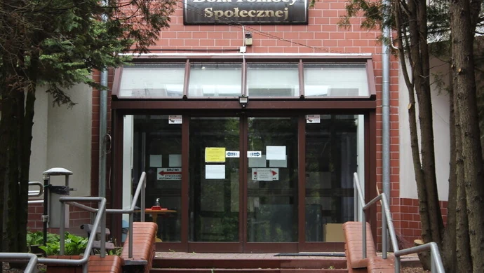 Pracownik DPS w Piotrkowie zakażony koronawirusem