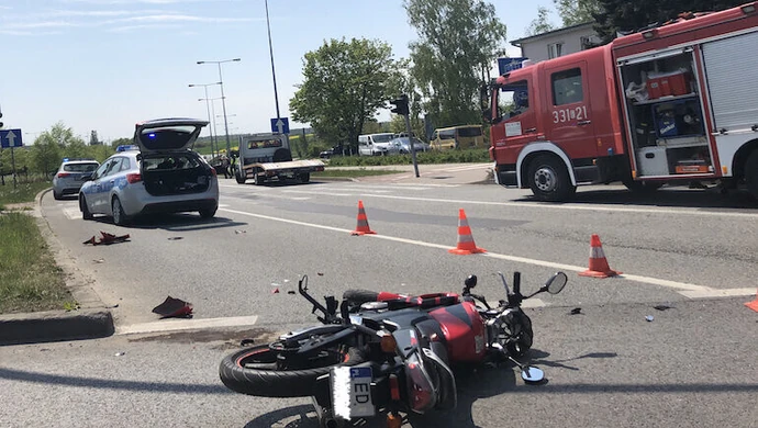 Zderzenie osobówki z motocyklem