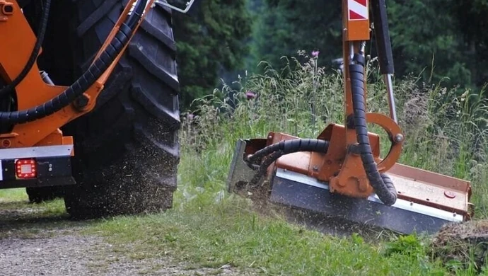 (eko)Piotrków: Będą kosić tam, gdzie jest to konieczne