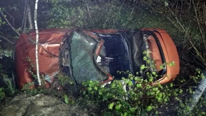 Po pijanemu spowodował wypadek. Zakrwawiony i boso chodził po DK 12