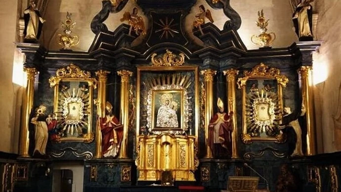 W poniedziałek Koronacja Obrazu Matki Bożej Śnieżnej. Oglądaj online!