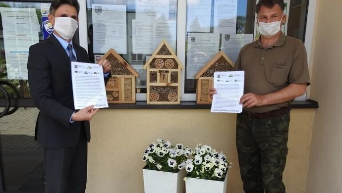 Hotele dla owadów również w gminie Aleksandrów