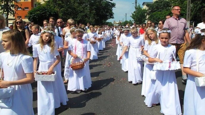 Procesja z udziałem maksymalnie 150 wiernych