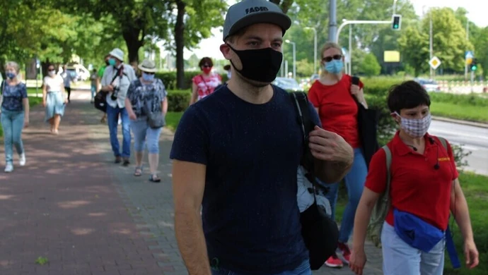 Spacerowali szlakiem piotrkowskich kin