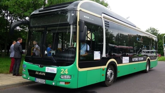 Przez 2 tygodnie piotrkowianie będą testować „hybrydę”