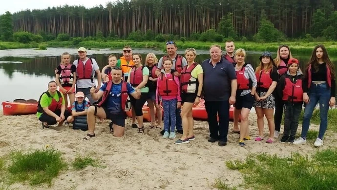 Gmina Wola Krzysztoporska: Popłynęli Pilicą