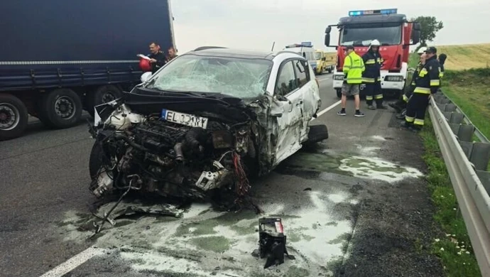 Cztery auta zderzyły się pod Srockiem