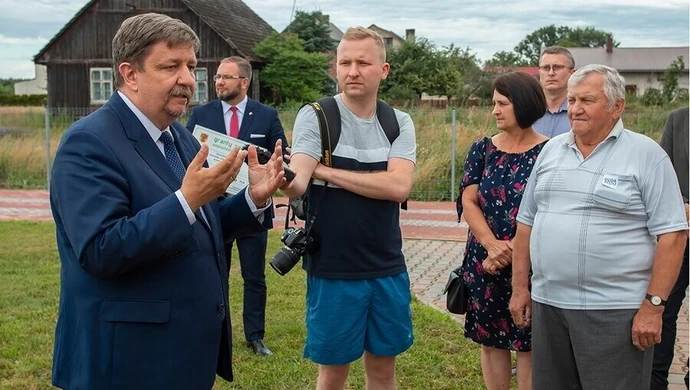 Prawie 300 tys. zł dla sołectw powiatu piotrkowskiego