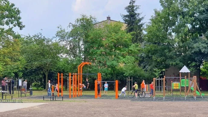 Szczekanica Central Park już gotowy