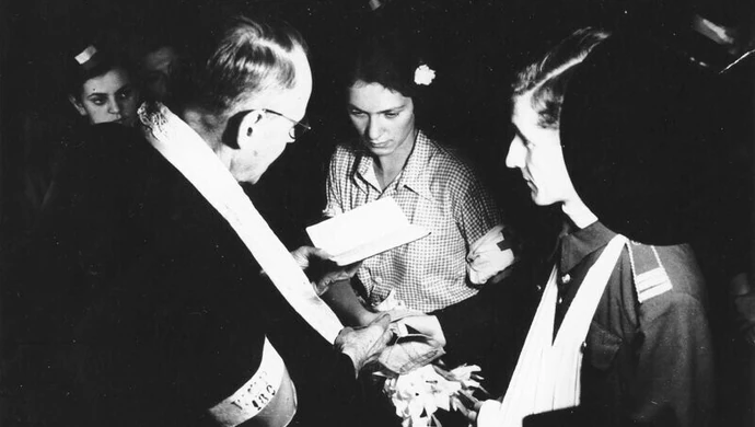 Jeden z najsłynniejszych księży z Powstania Warszawskiego był duszpasterzem piotrkowskiej młodzieży