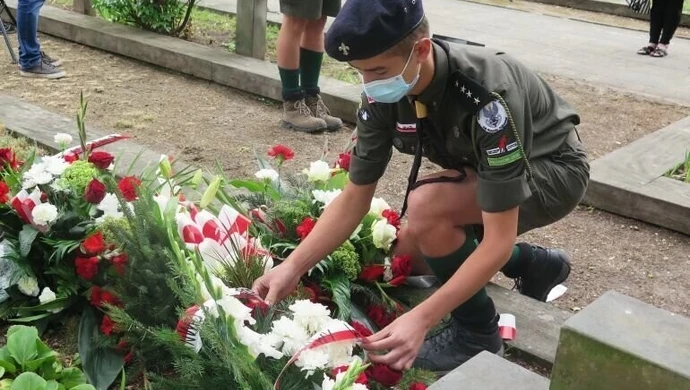 15 sierpnia w Piotrkowie. Uroczystości na cmentarzu wojennym