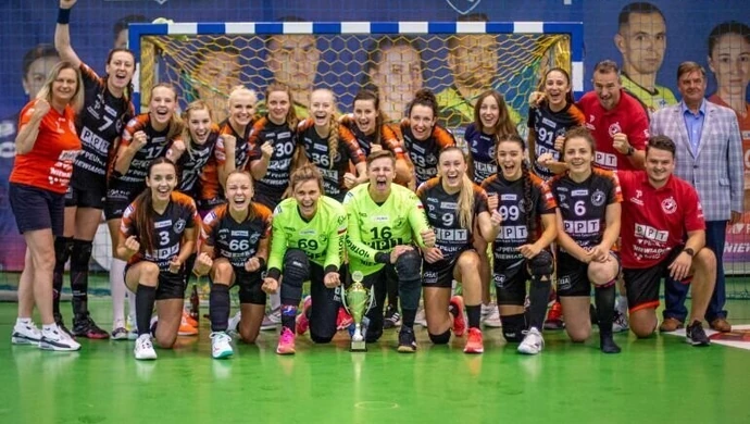 Komplet zwycięstw i memoriałowa wygrana Piotrcovii