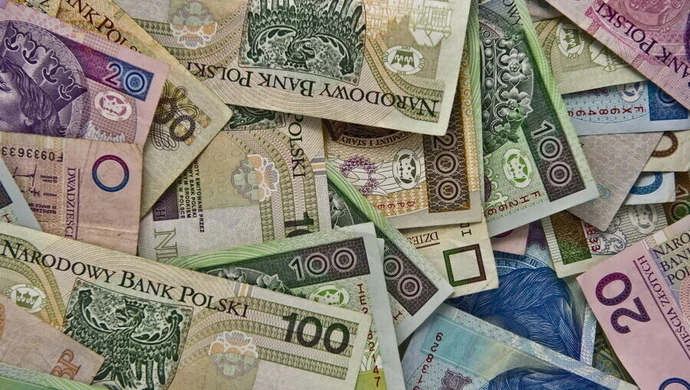 Jaka pensja minimalna w 2021 roku?