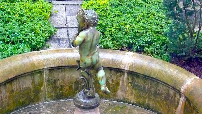 Piotrkowski bezwstydnik z powrotem przed gmachem sądu?