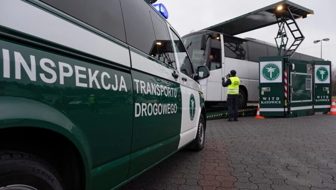 Gajadhur: kontrole w autokarach nie wypadają źle, gorzej jest z ciężarówkami