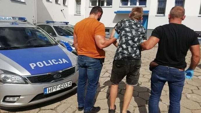 19-latek zaatakował przechodnia i ukradł telefon