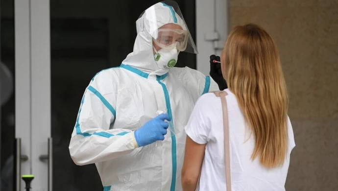 Projekt MZ: skrócenie czasu kwarantanny do 10 dni