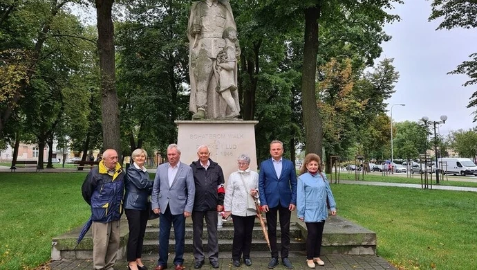 Lewica upamiętniła ofiary wojny