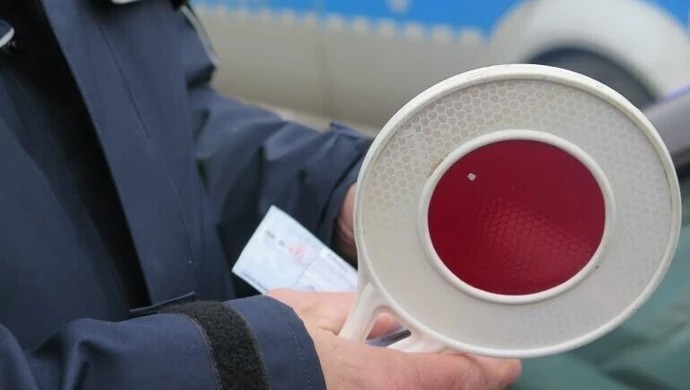 Rajd pijanego piotrkowianina przerwali kierowcy ciężarówek