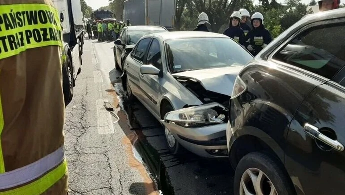 Na DK12 w Poniatowie zderzyły się 4 auta