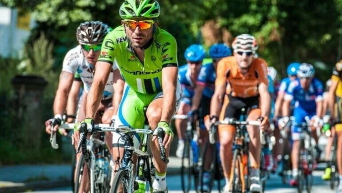 Kierowcy, uważajcie na kolarzy!