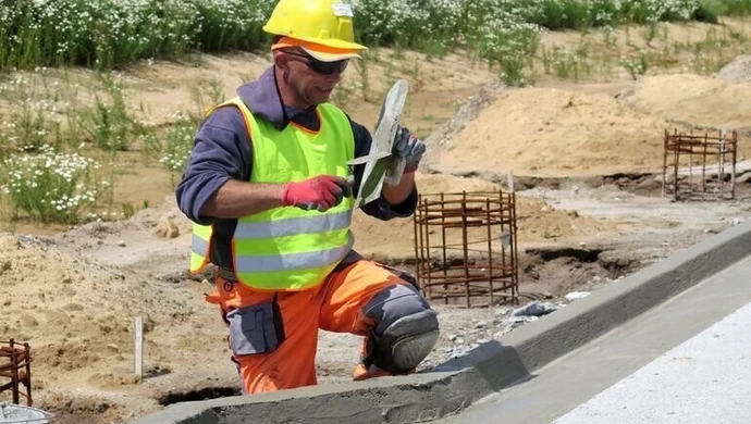 Czasowe zamknięcie przejazdu pod wiaduktami