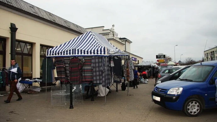 Właściciel Hali Targowej pyta, dlaczego nie poinformowano go o zmianach na targowisku