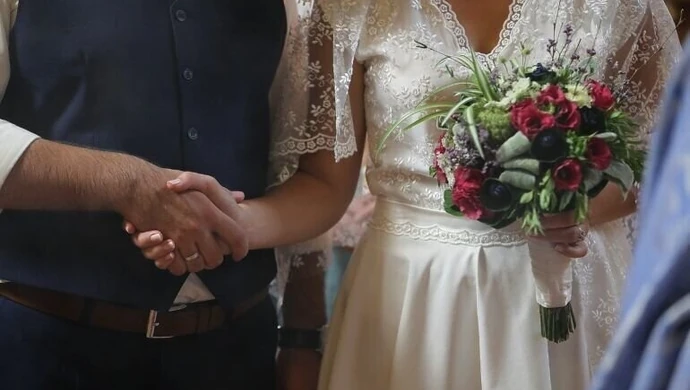 W lipcu mniej zgonów niż rok temu i zdecydowanie mniej małżeństw