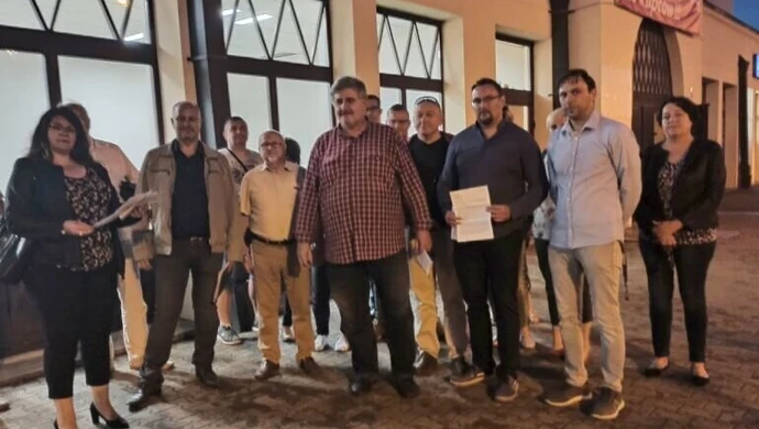 Kupcy zablokują ulice, a radni rozważają referendum