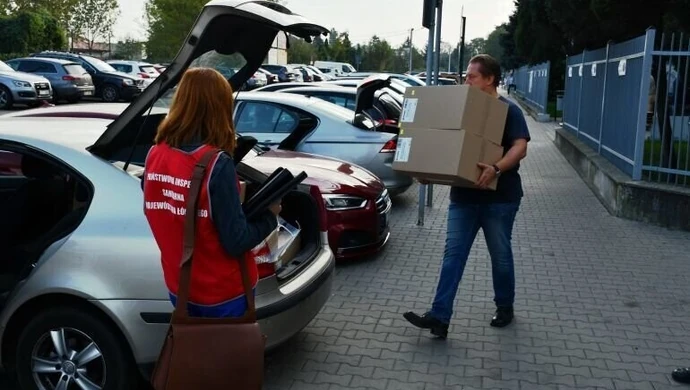 Ponad 100 tysięcy maseczek trafi do szkół w Piotrkowie