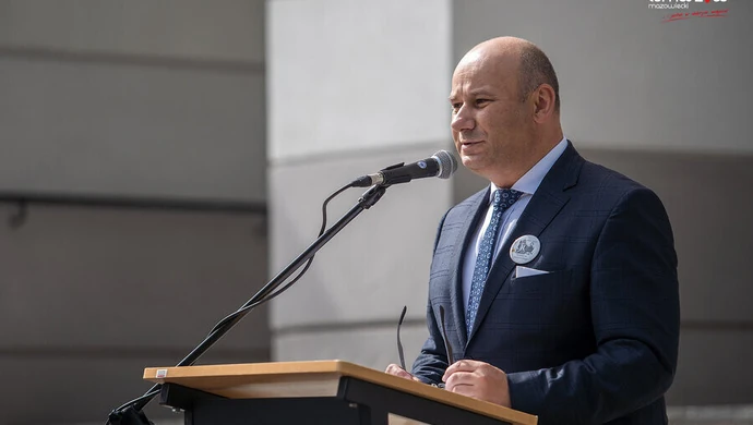 Prezydent Tomaszowa zakażony koronawirusem