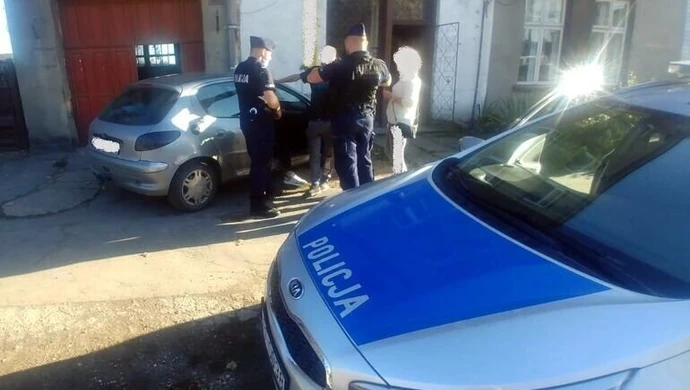 Nastolatek szalał samochodem po ulicach?