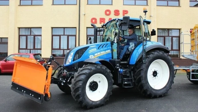 W gminie Grabica mają nowy sprzęt drogowy