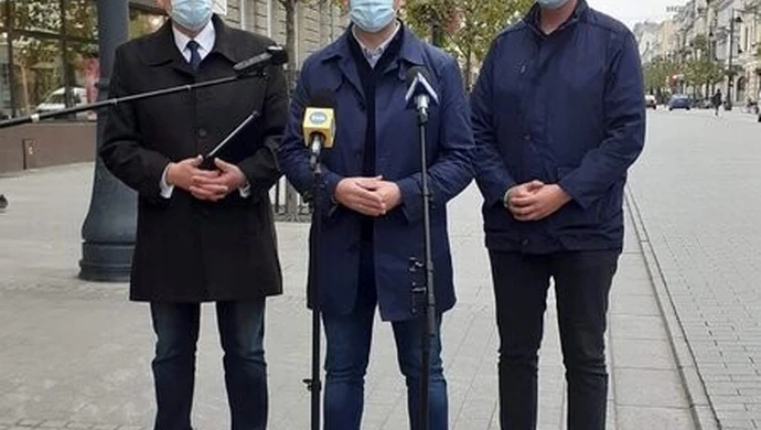 PSL przeciwko &#8222;Piątce dla zwierząt&#8221;