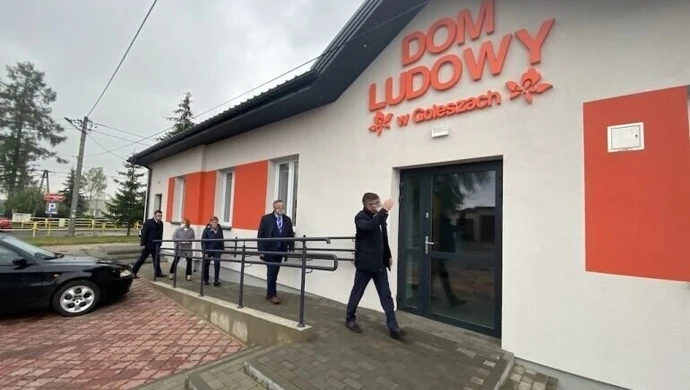Gmina Wolbórz: Dom Ludowy w Goleszach gotowy